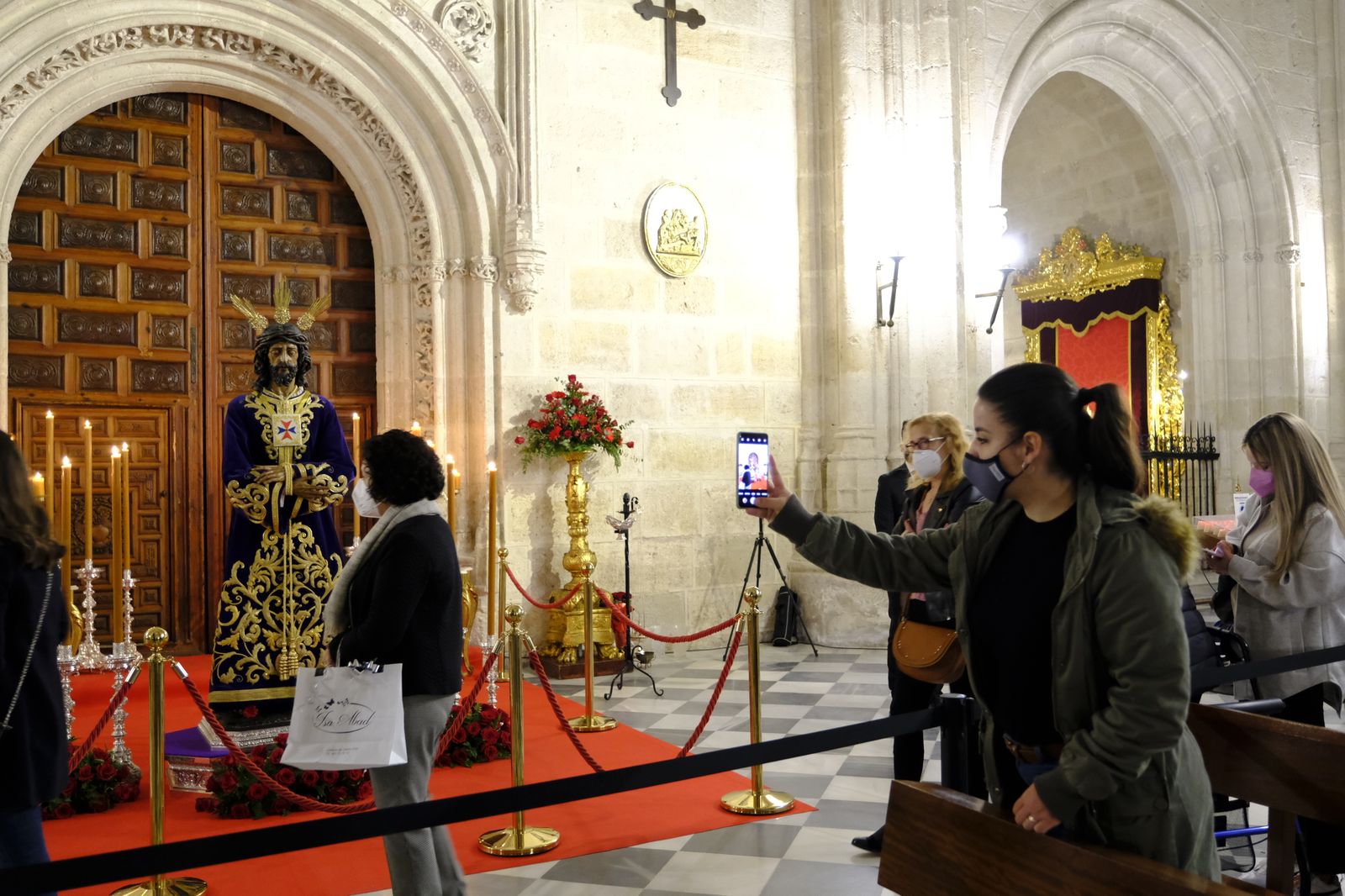 Fotogalería veneración Jesús Cautivo de Medinaceli. Almería