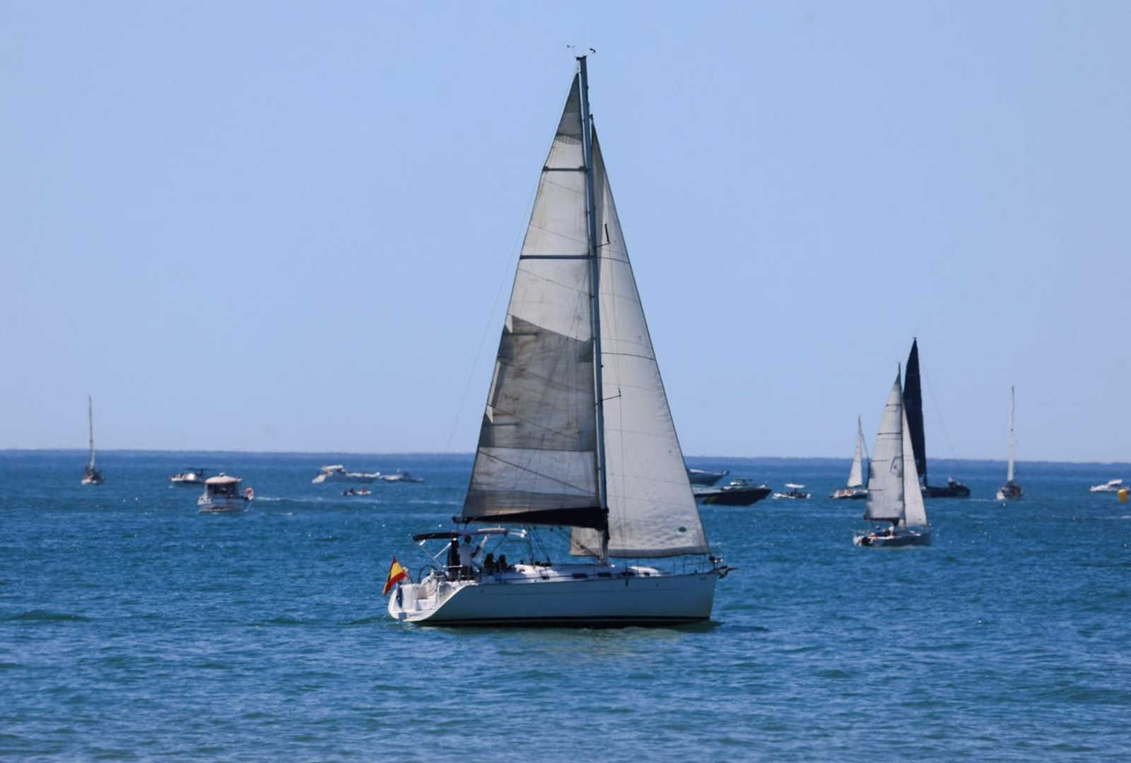 Imágenes de la salida de la regata Huelva -La Gomera