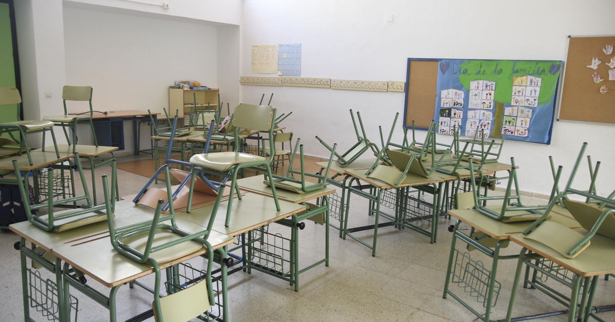 El colegio se suspende este martes en 32 colegios, la mayoría de ellos en Cádiz
