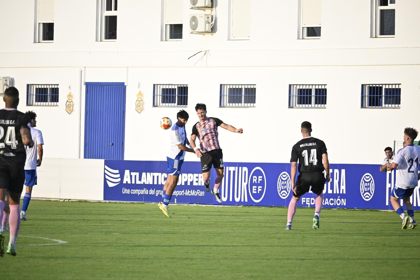 Las mejores imágenes del Atlético Onubense - Bollullos