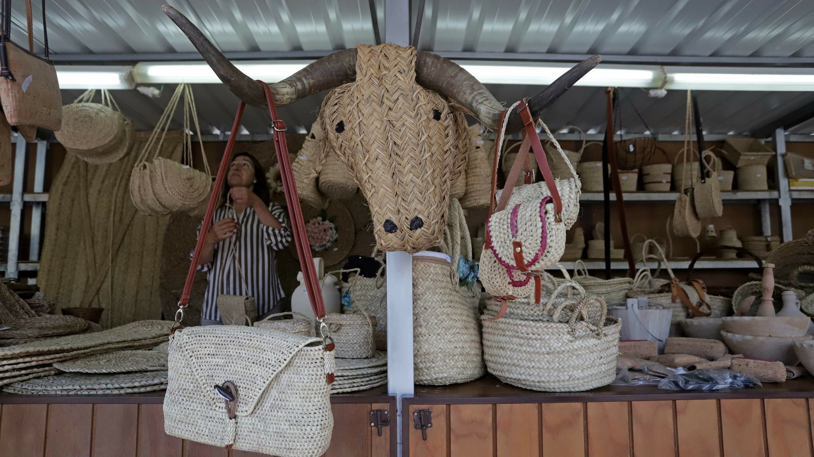 La mejores fotos de la III Feria de Muestras del Parque Natural de Los Alcornocales en Algeciras.