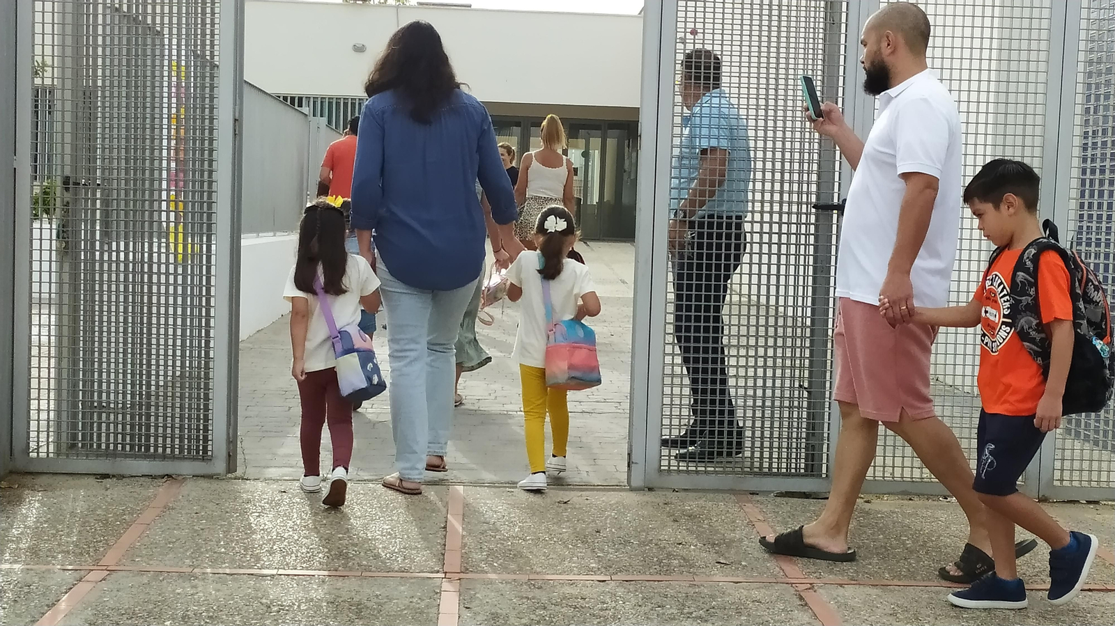 Las imágenes de la vuelta al cole en San Fernando