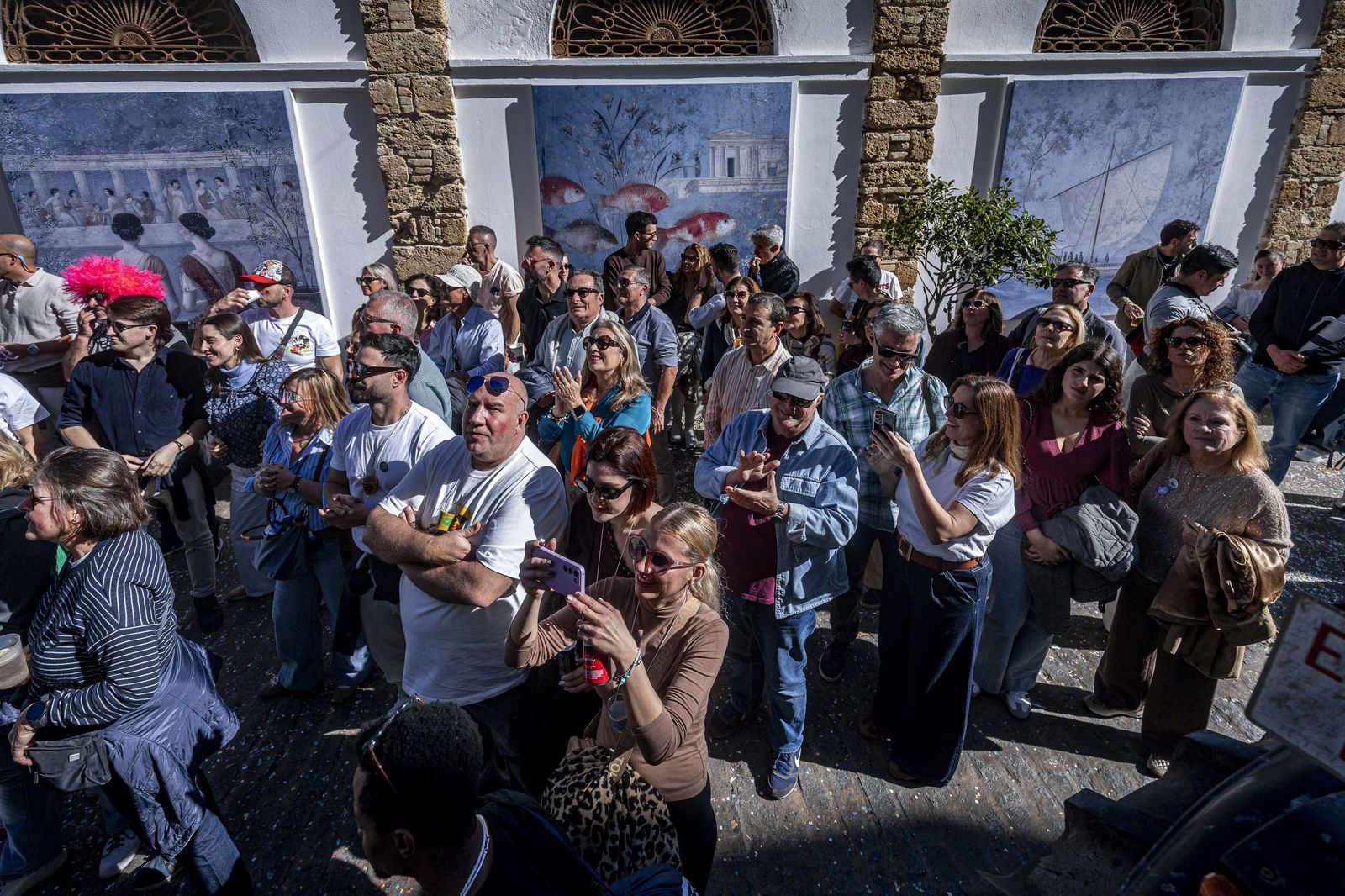 Las imágenes del Domingo de Piñata del Carnaval de Cádiz 2026