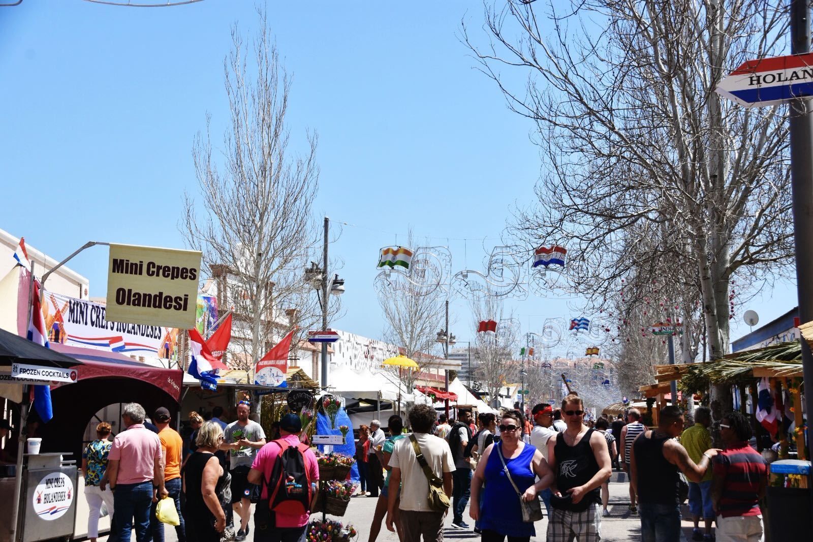 Feria Internacional de los Pueblos.