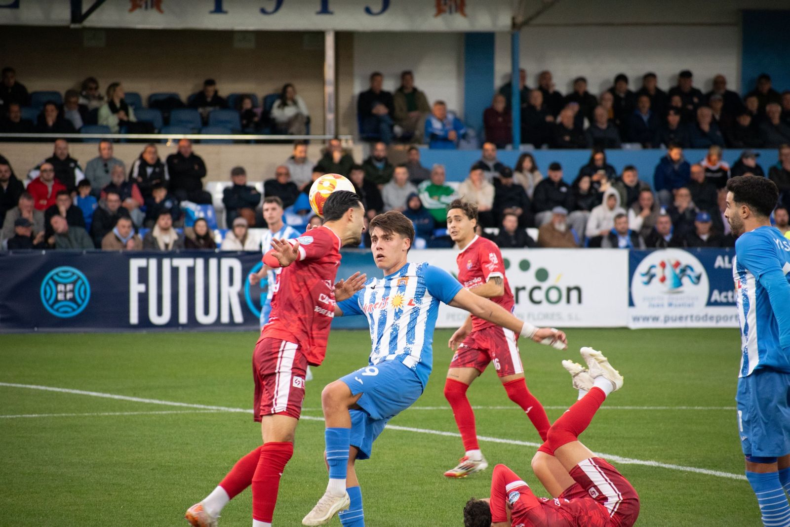 Mateo Enríquez causó baja el último día de mercado.
