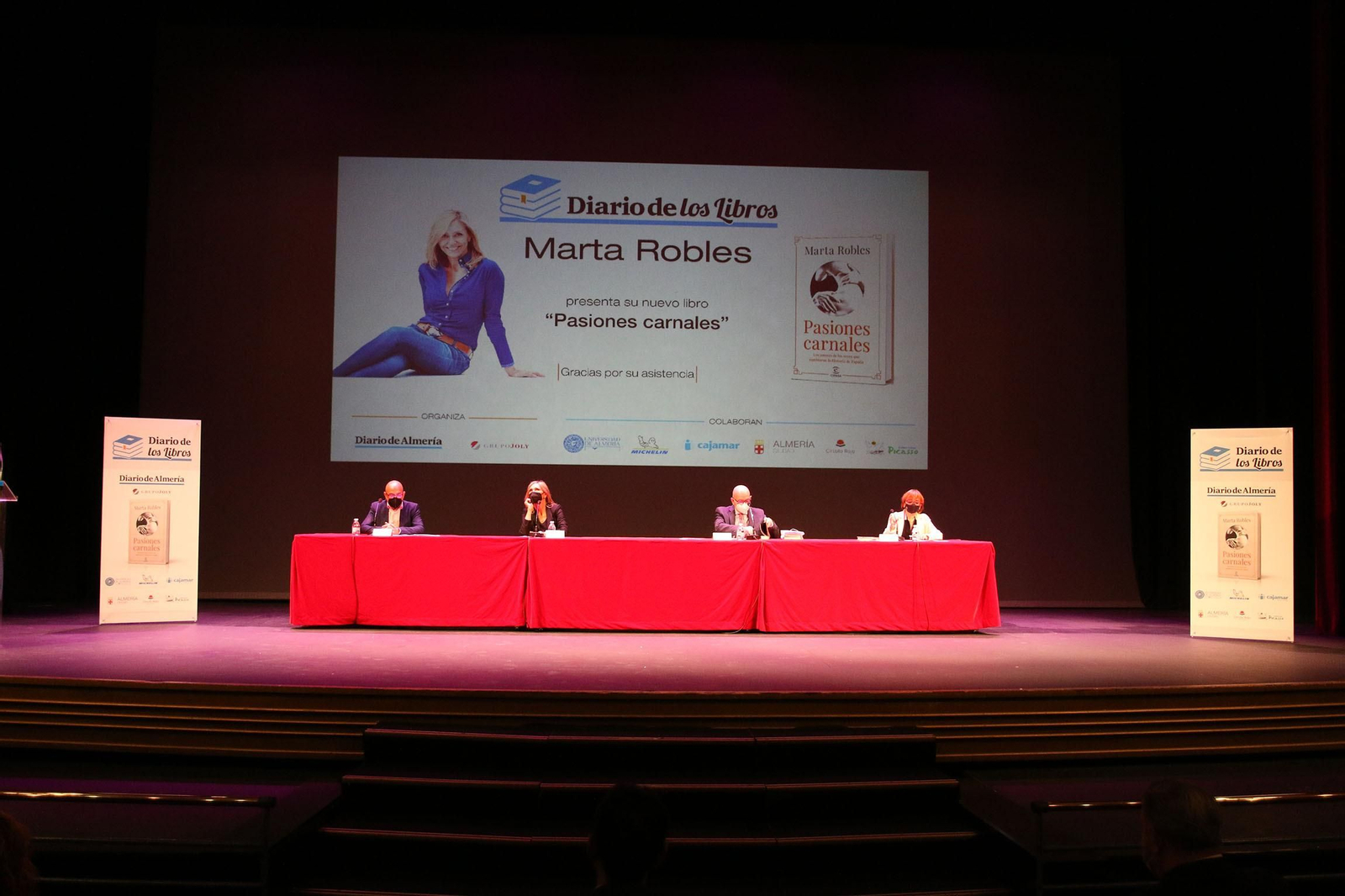 Antonio Lao, Marta Robles, Antonio Galindo y María del Mar Ruiz durante el acto celebrado en el Maestro Padilla.