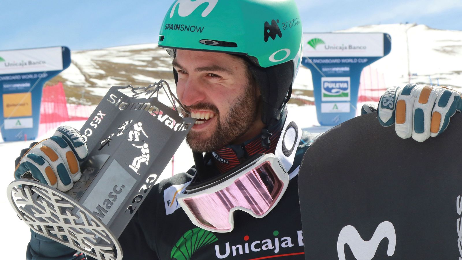 Lucas Eguíbar, triunfador en Sierra Nevada