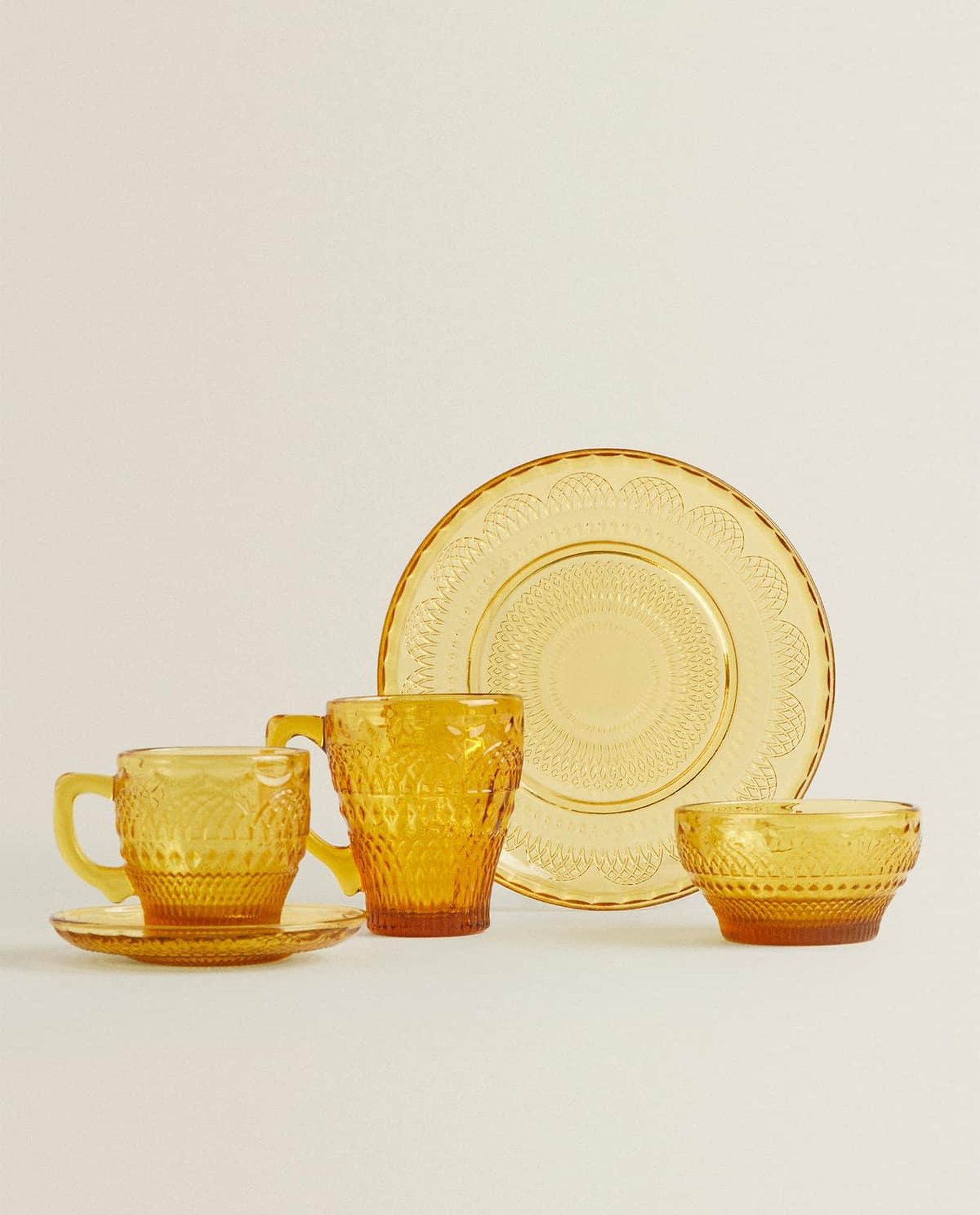 Vajilla de postre de vidrio de Zara Home.