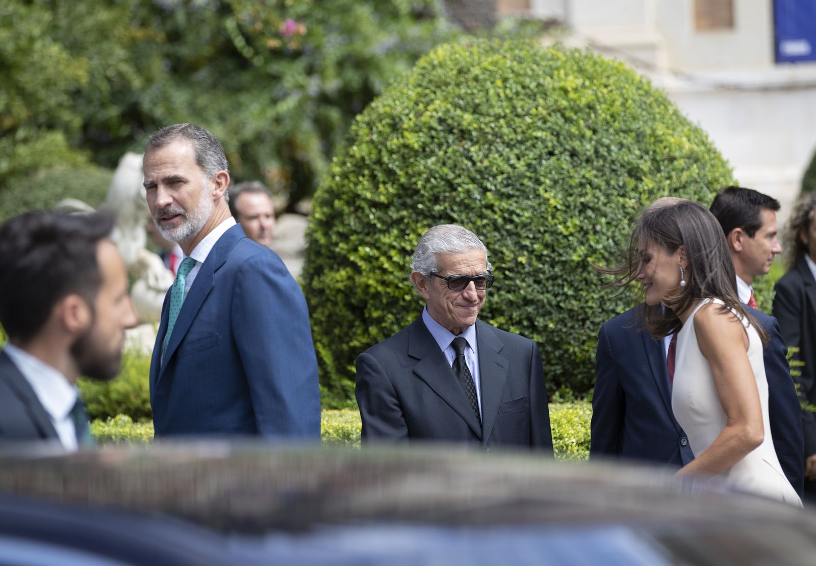 La visita de los Reyes a la exposición 'El viaje más largo', en imágenes