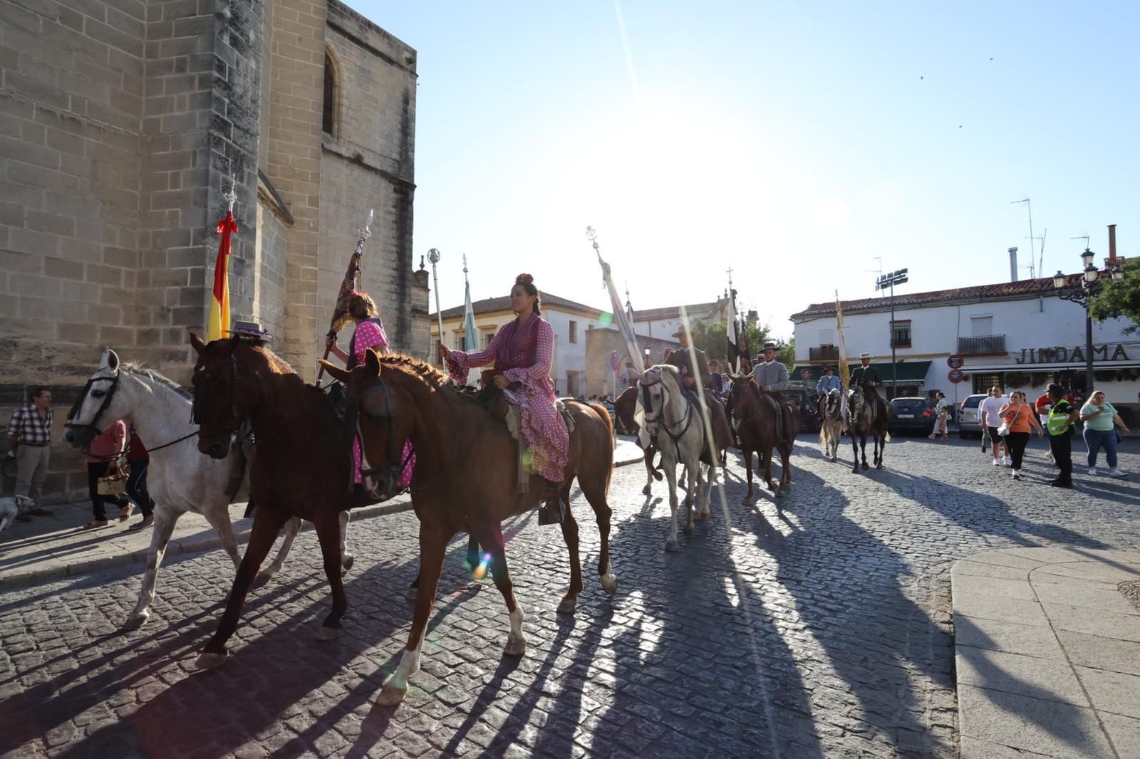 La Hermandad del Rocío de Jerez, entrando en la ciudad en su regreso