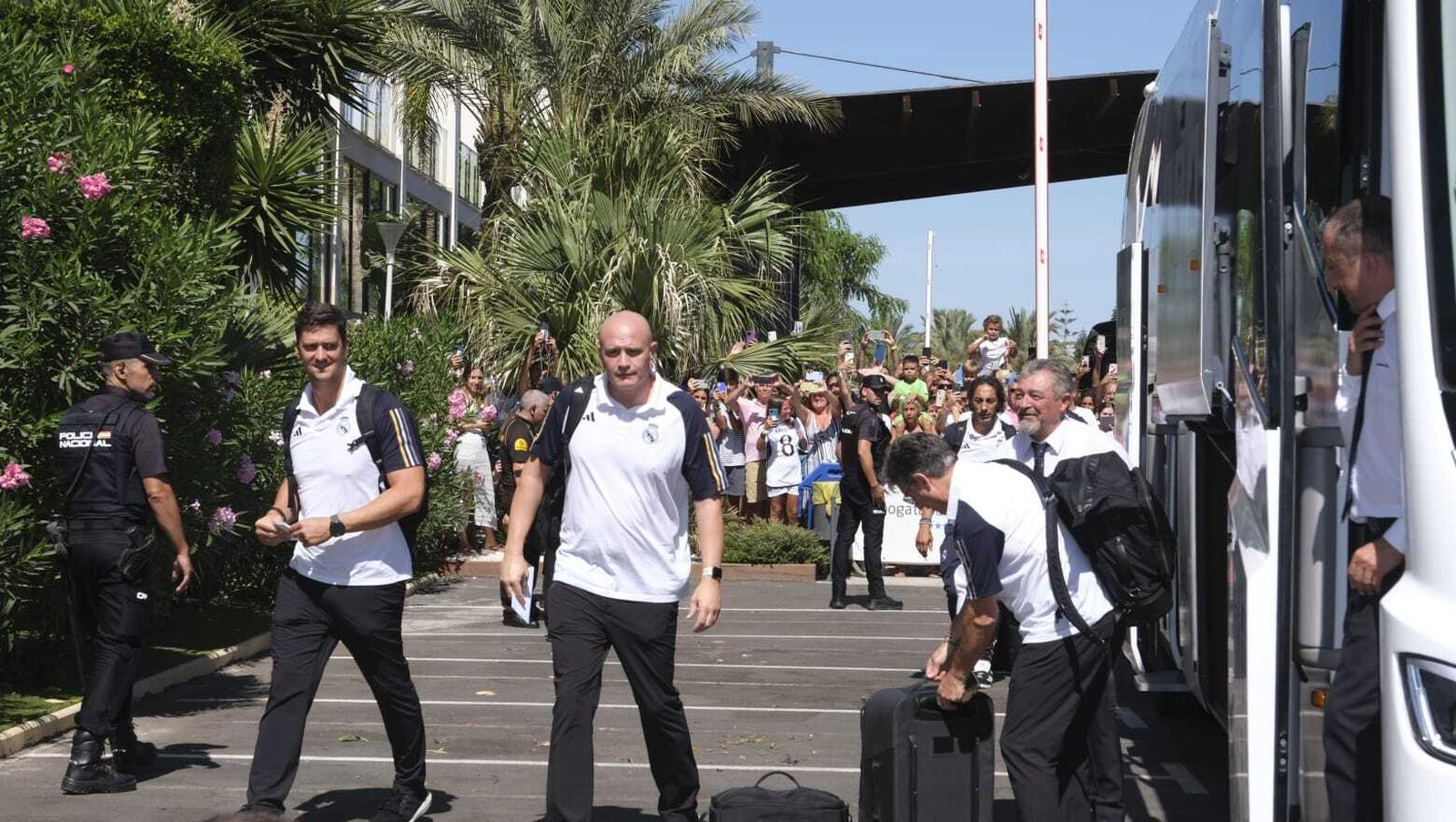 La llegada del Real Madrid a Almería en imágenes
