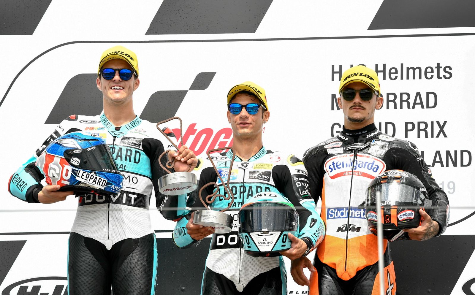 El italiano Dalla Porta, en el centro, entre el conileño Marcos Ramírez (Honda) y Arón Canet (KTM).