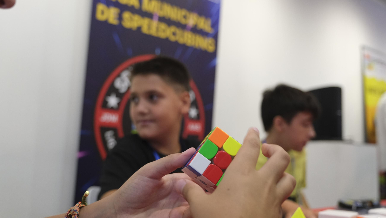 II Torneo de Speedcubing de la Feria de Almería 2024, en imágenes