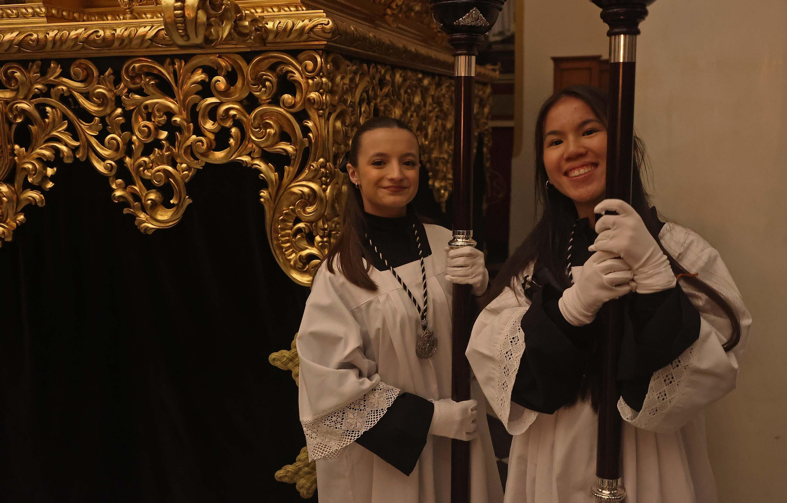 Fotos del Viernes Santo en Algeciras: Misericordia y Santo Entierro