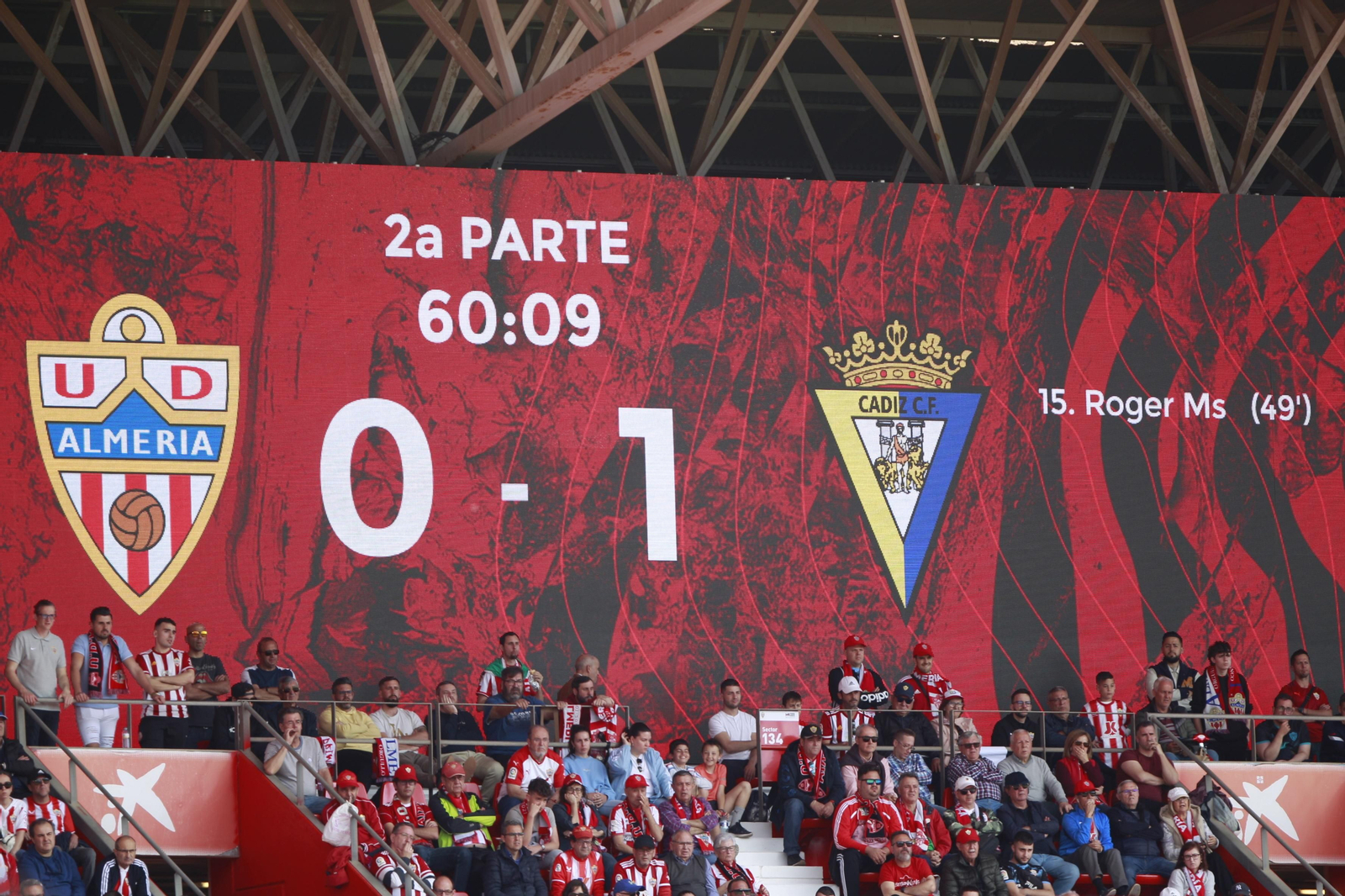 Imágenes del partido de la Liga Santander U.D. Almería-Cádiz C.F.