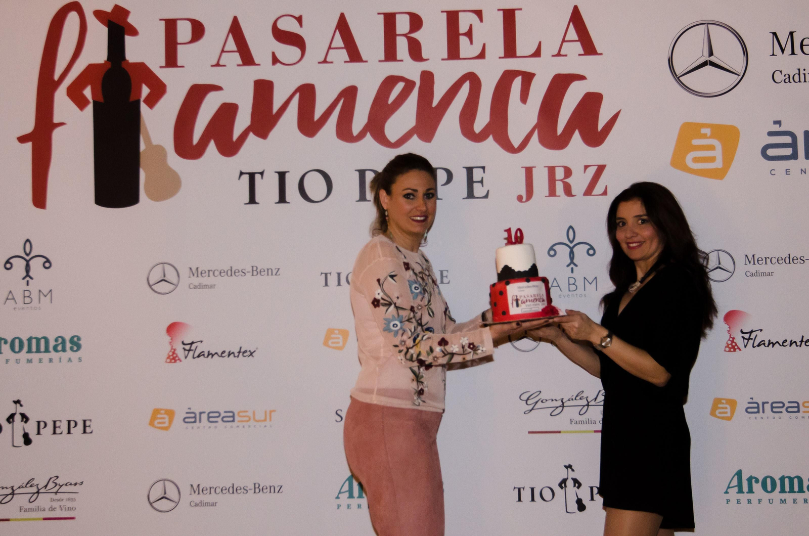 El desfile de Faly, de la Feria al Rocío, de Macarena Beato, en imágenes