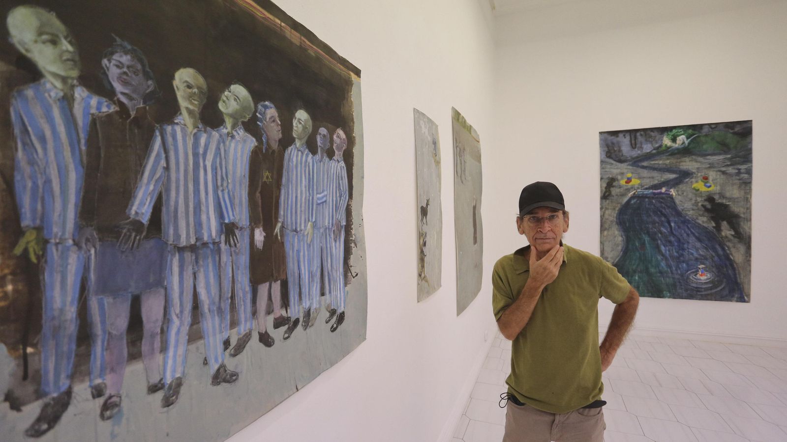 El artista se ha sumergido en el horror del holocausto nazi. El artista se ha sumergido en el horror del holocausto nazi.