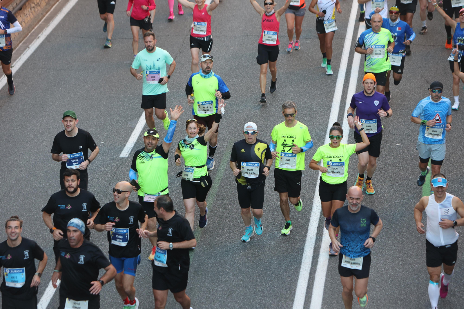 Búscate en la Zurich maratón de Sevilla