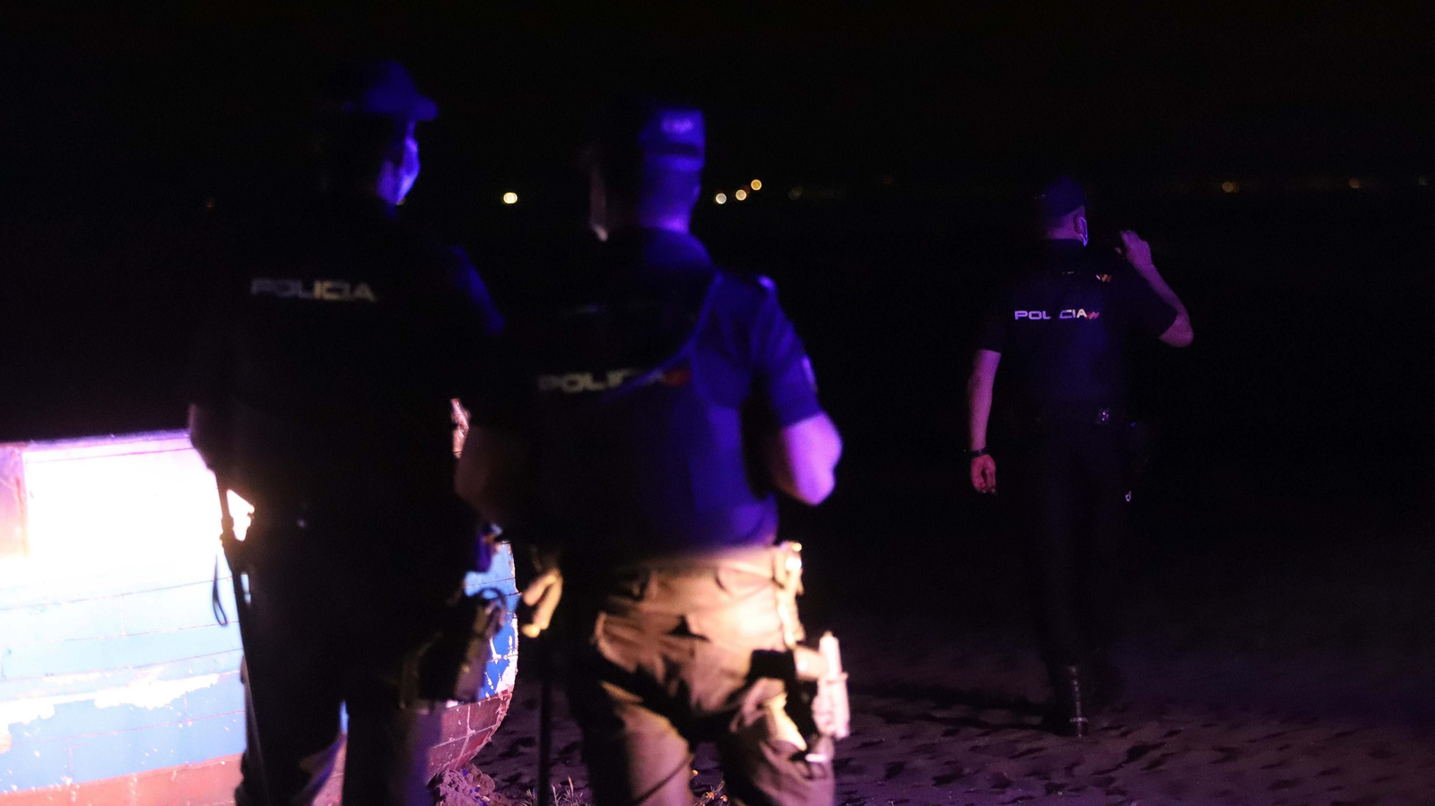 Fotos de una noche de patrulla con la Policía Nacional en La Línea