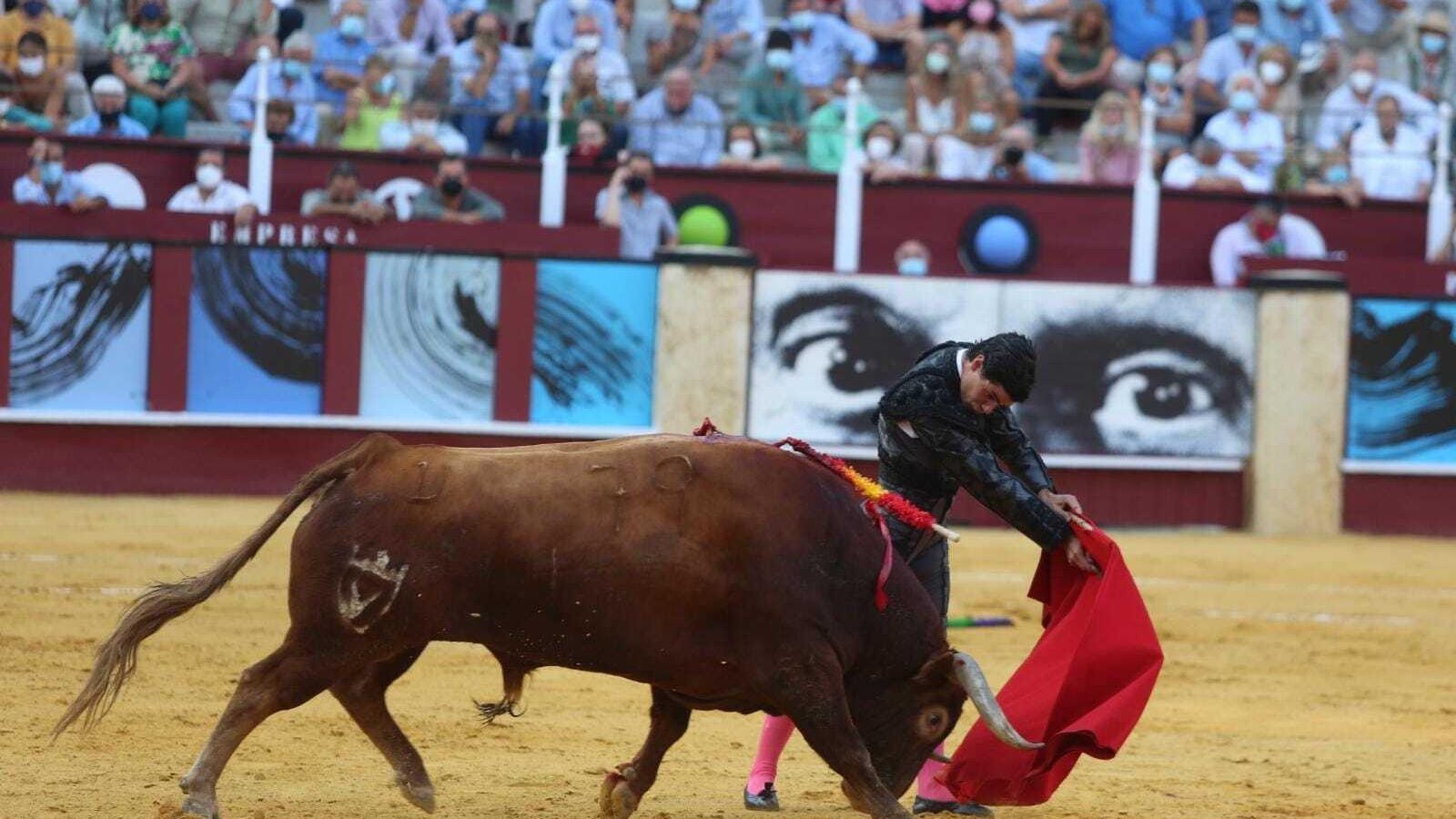 Ayudado por alto de Pablo Aguado
