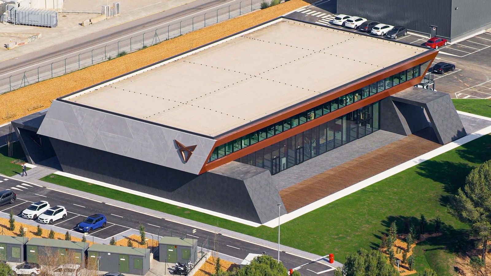 La sede de Cupra en Martorell es, junto al laboratorio de baterías, una de las últimas instalaciones incorporadas a la planta barcelonesa.