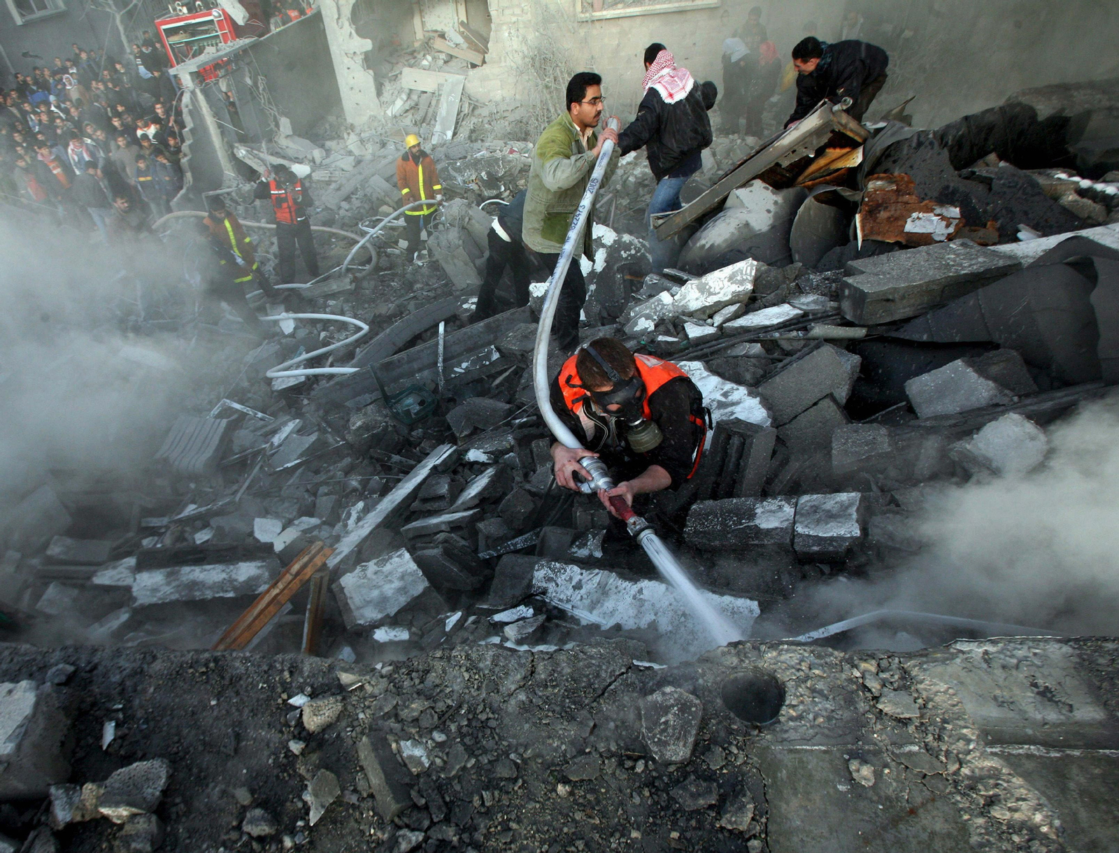 Israel prepara la evacuación de 400 extranjeros de Gaza mientras sigue la ofensiva