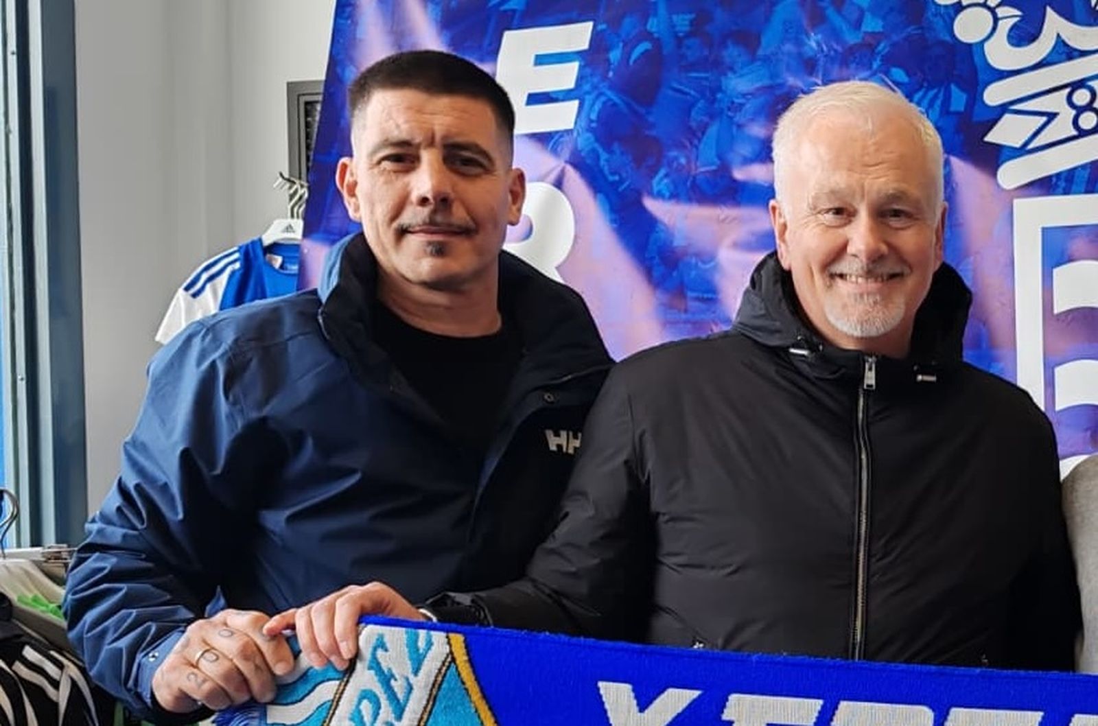 Miguel Ángel Gutiérrez, junto a Mark Campbell durante la presentación de Zequi.