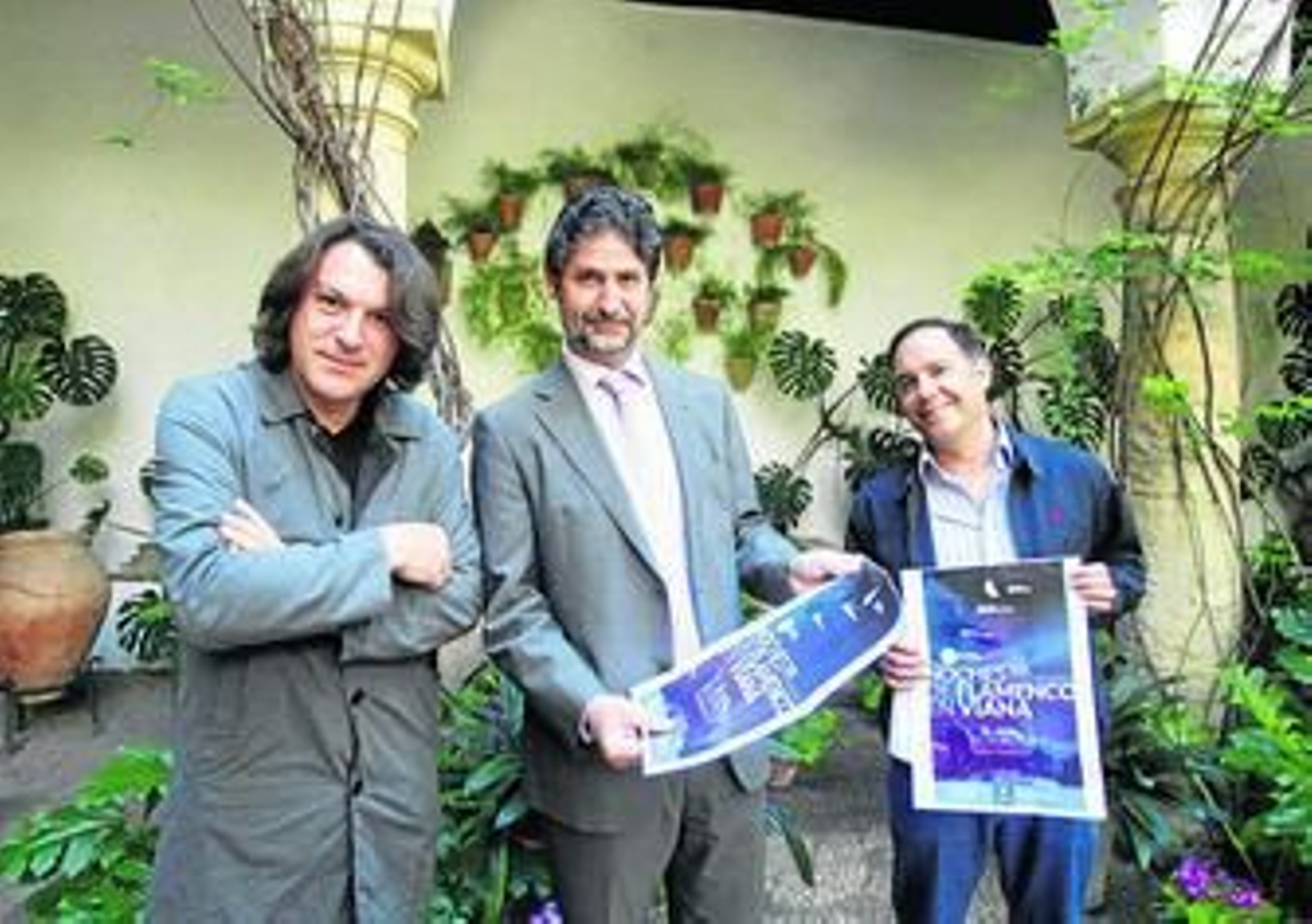 Dorantes, Cañadilla y Castaño, ayer, en el Palacio de Viana.