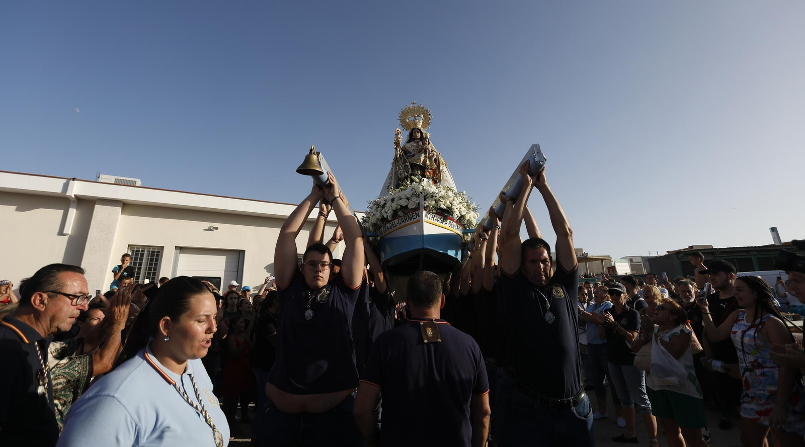 Procesión de la Virgen del Carmen de la iglesia de la Atunara en La Línea