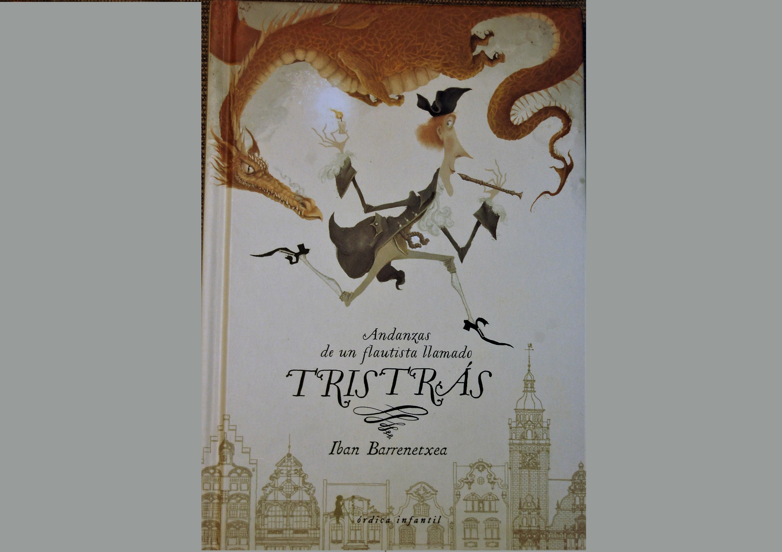 Portada de 'Tristrás'.