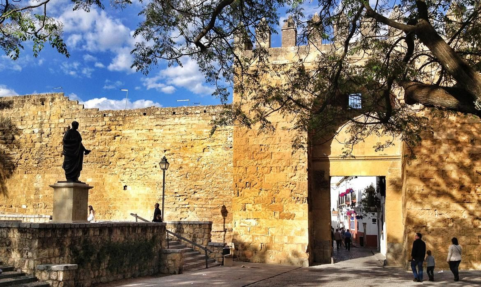 Puerta de Almodóvar