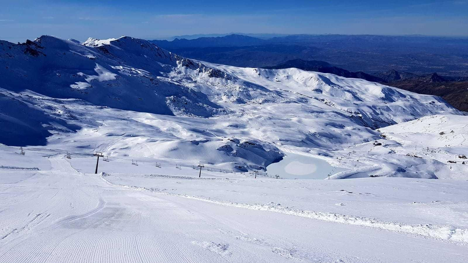 Sierra Nevada reabre progresivamente las pistas