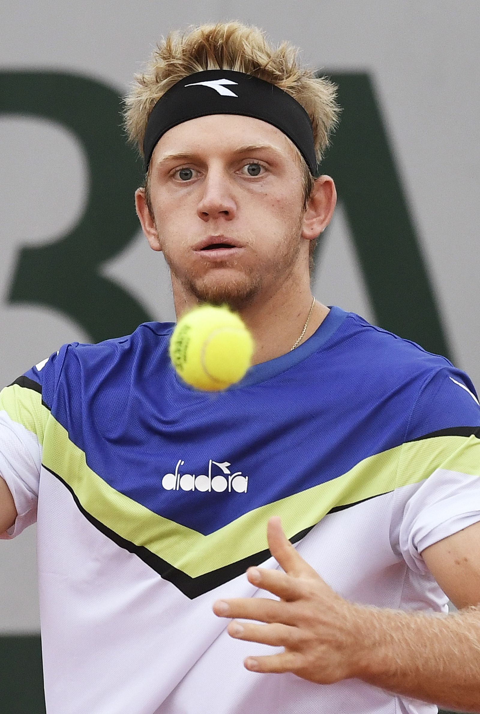 Las fotos de la victoria de Davidovich sobre Mayot en Roland Garros