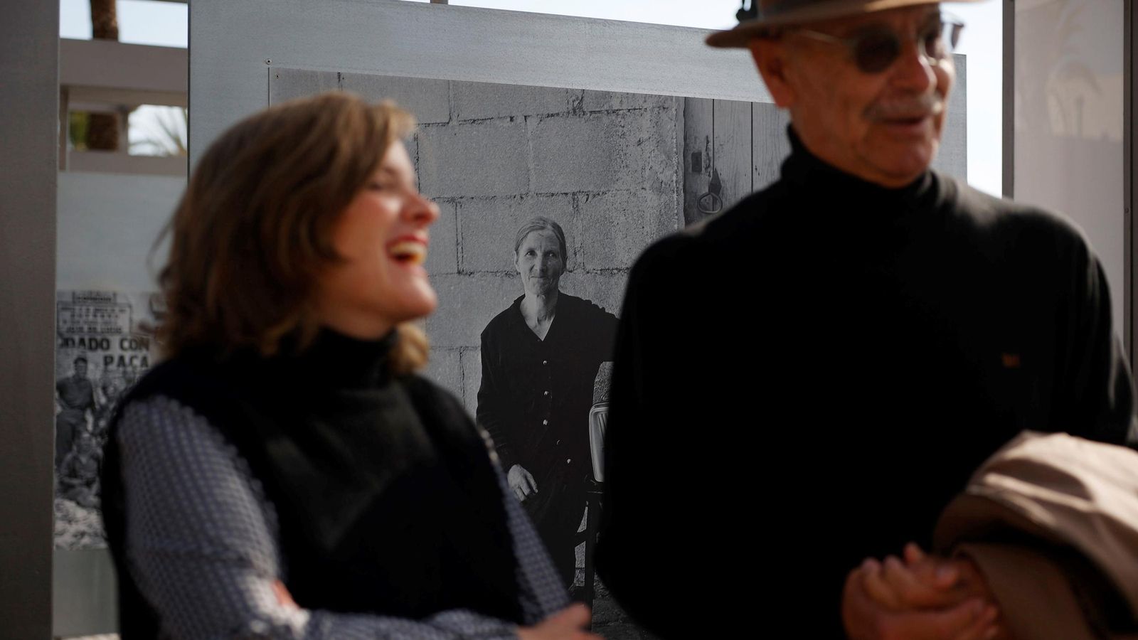 Pablo Juliá y Maite González, durante la inauguración.