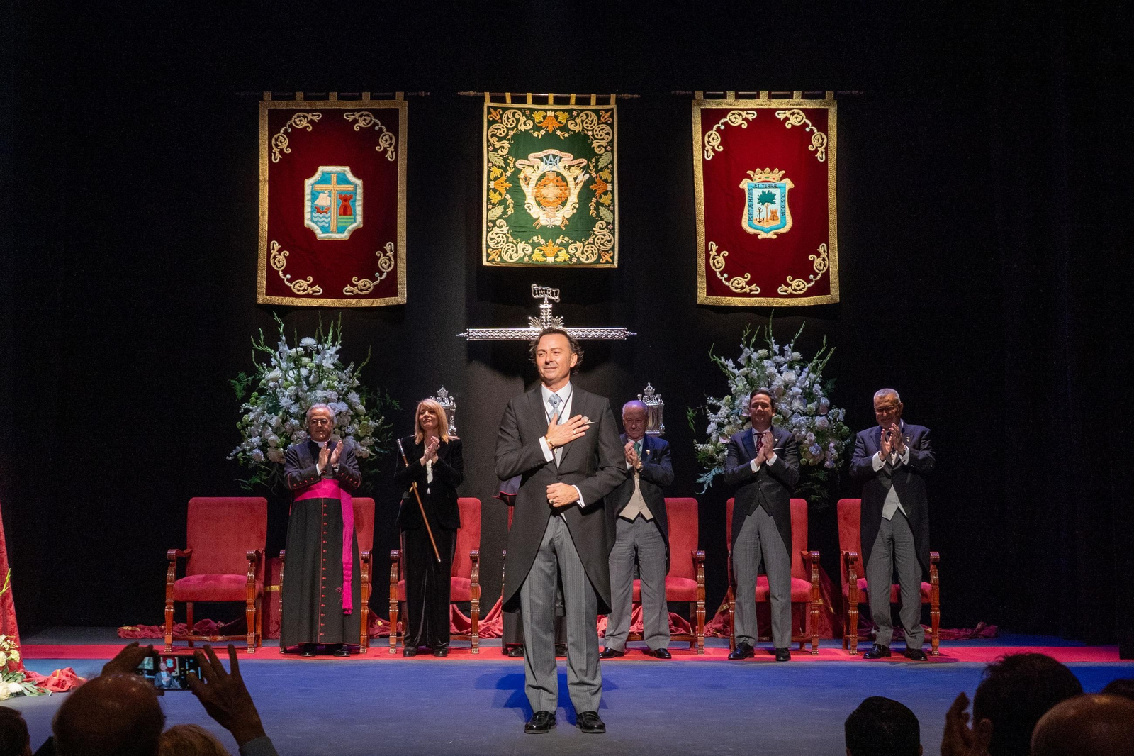 Imágenes del Pregón de la Semana Santa de Huelva 2025, a cargo de Fernando Romero