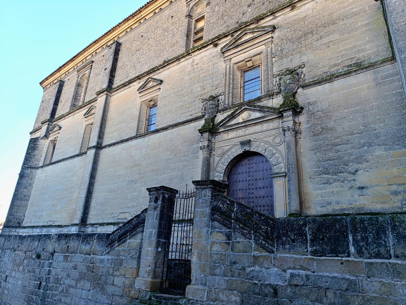 Parece el decorado de la serie 'Isabel', pero es real y está en este pueblo Patrimonio de Jaén