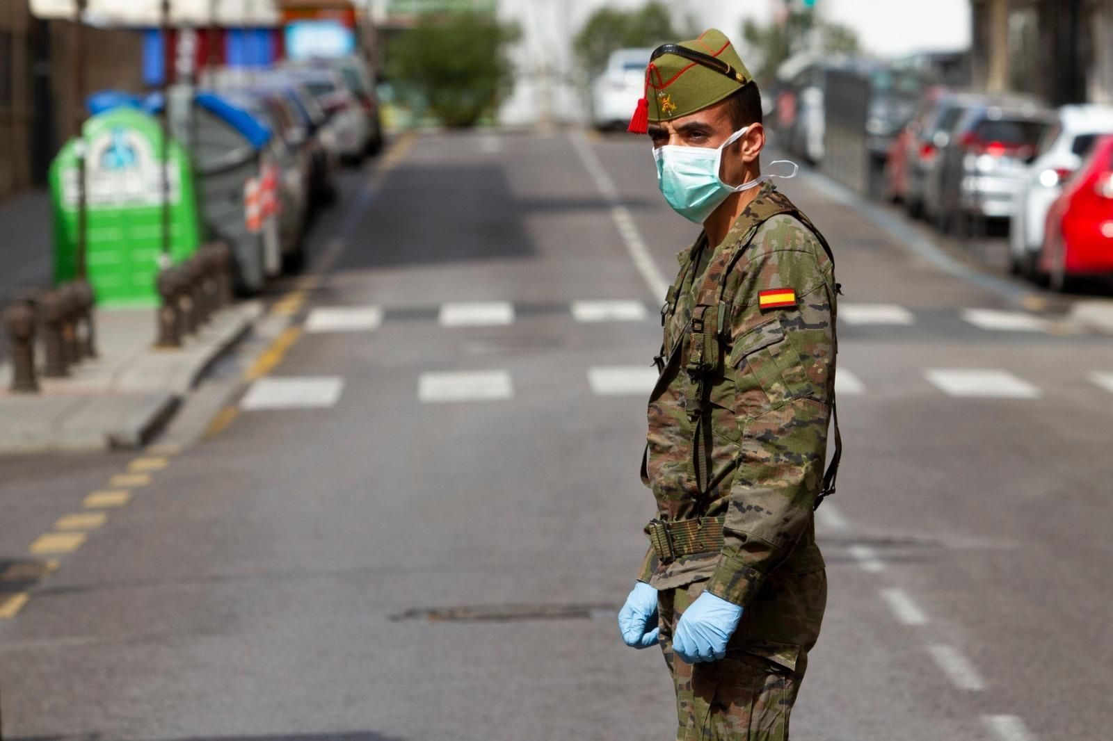 Fotos: la Legión vigila las calles de Granada