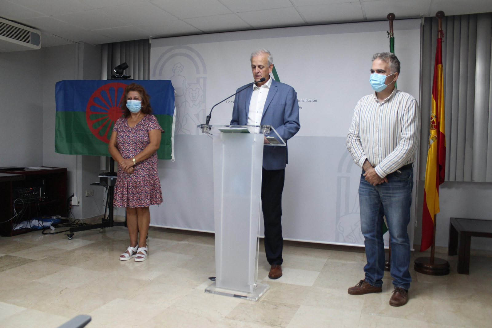 El delegado territorial de Igualdad, Políticas Sociales y Conciliación en Granada, Manuel Montalvo, en el acto de presentación del espacio
