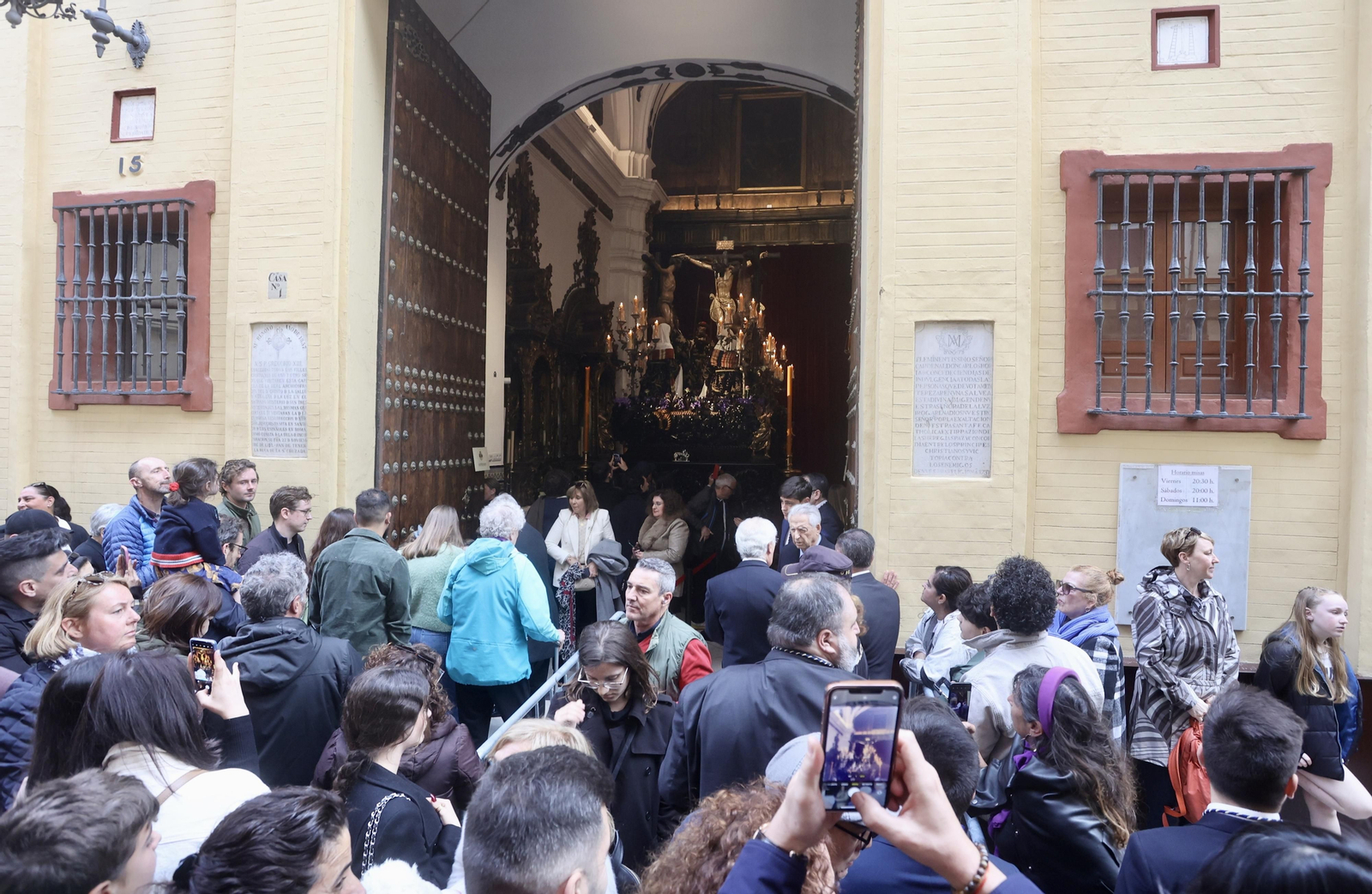 Las imágenes de la hermandad de La Carretería en la Semana Santa de Sevilla 2024