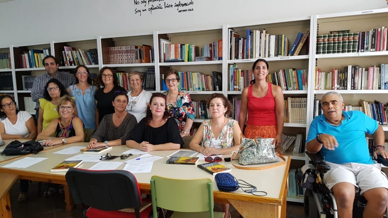 Club de lectura en la provincia onubense.