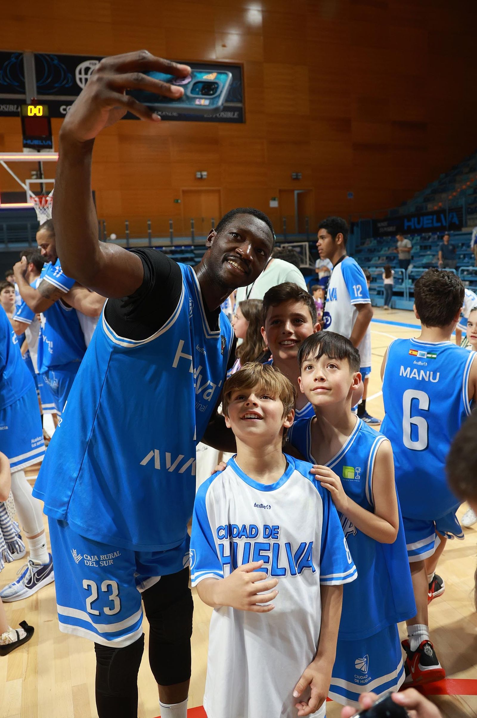 Las mejores imágenes del Ciudad de Huelva-CB Salou