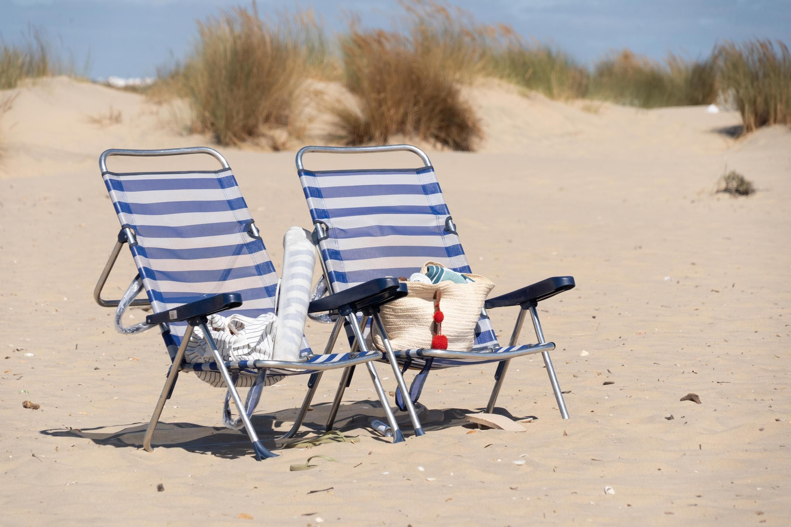 La Playa de la Bota este domingo, soleada, viva&nbsp;y&nbsp;con&nbsp;brisa