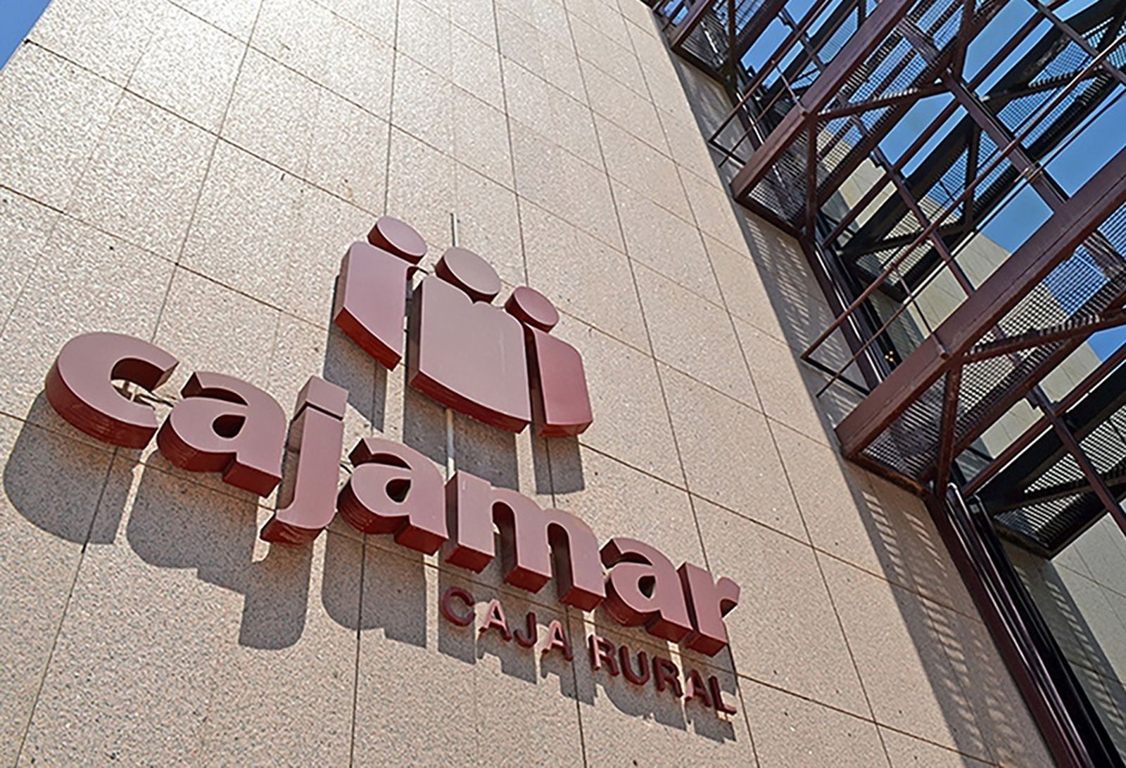 Fachada de la sede de Cajamar.