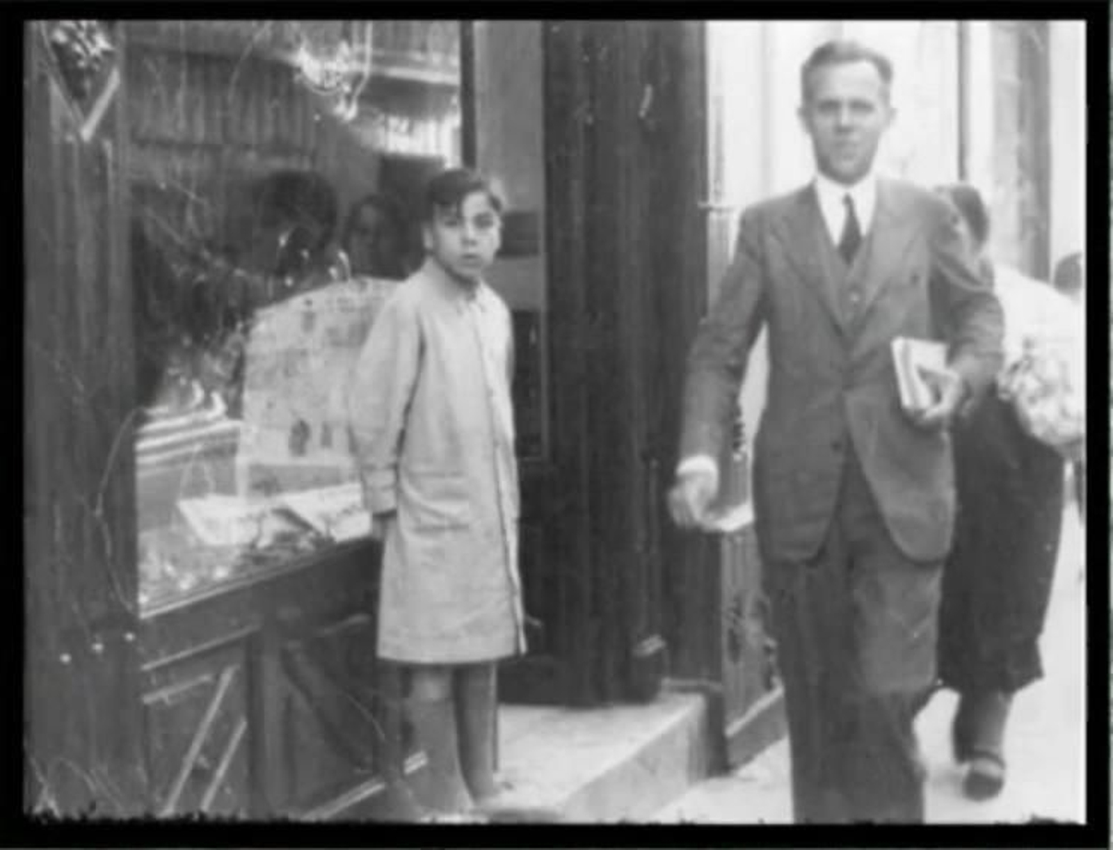 Un viaje en imágenes por la centenaria historia de la Librería Luque de Córdoba