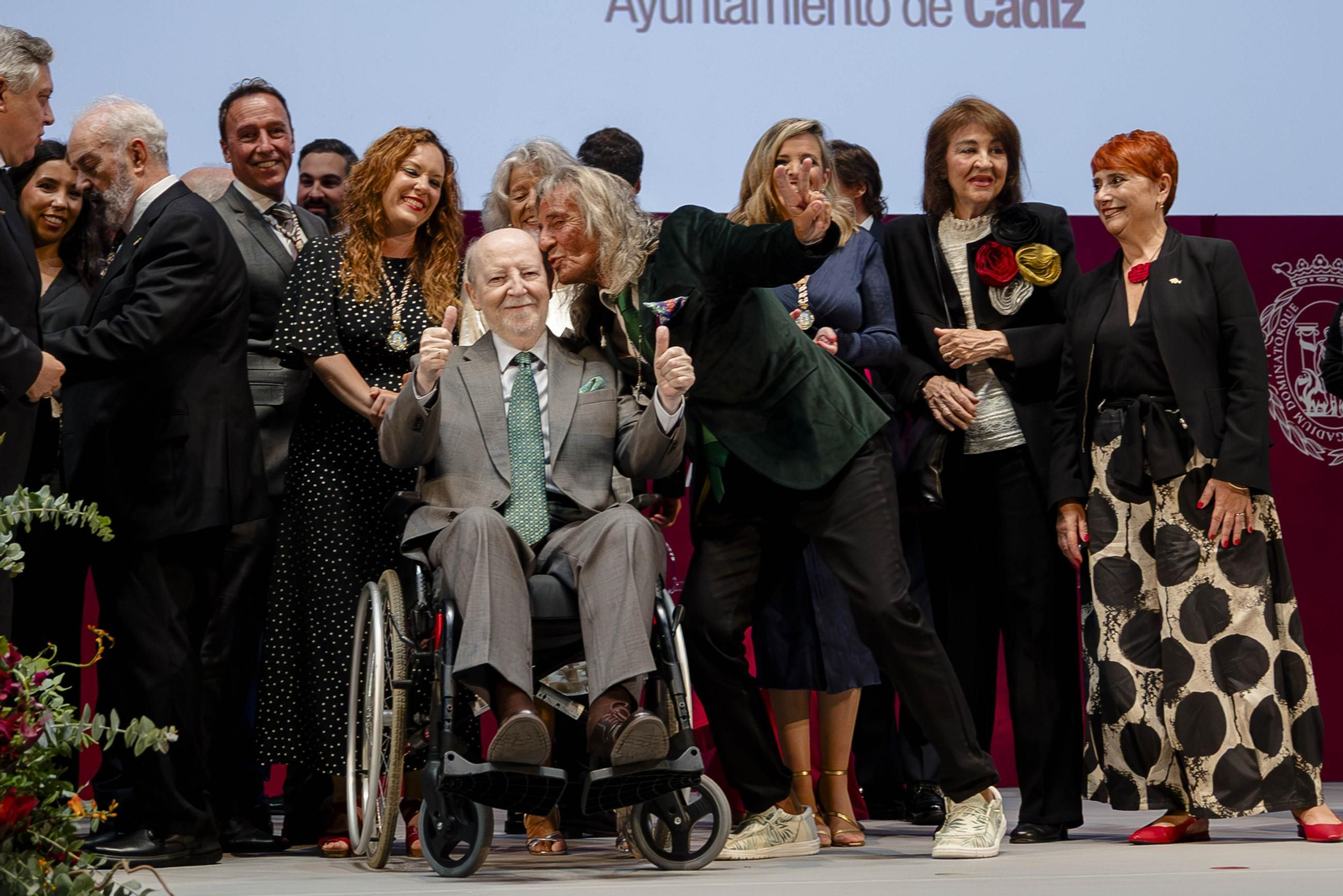 Las imágenes del acto de entrega de los títulos de hijos predilectos y adoptivos y de las medallas de oro de la ciudad.