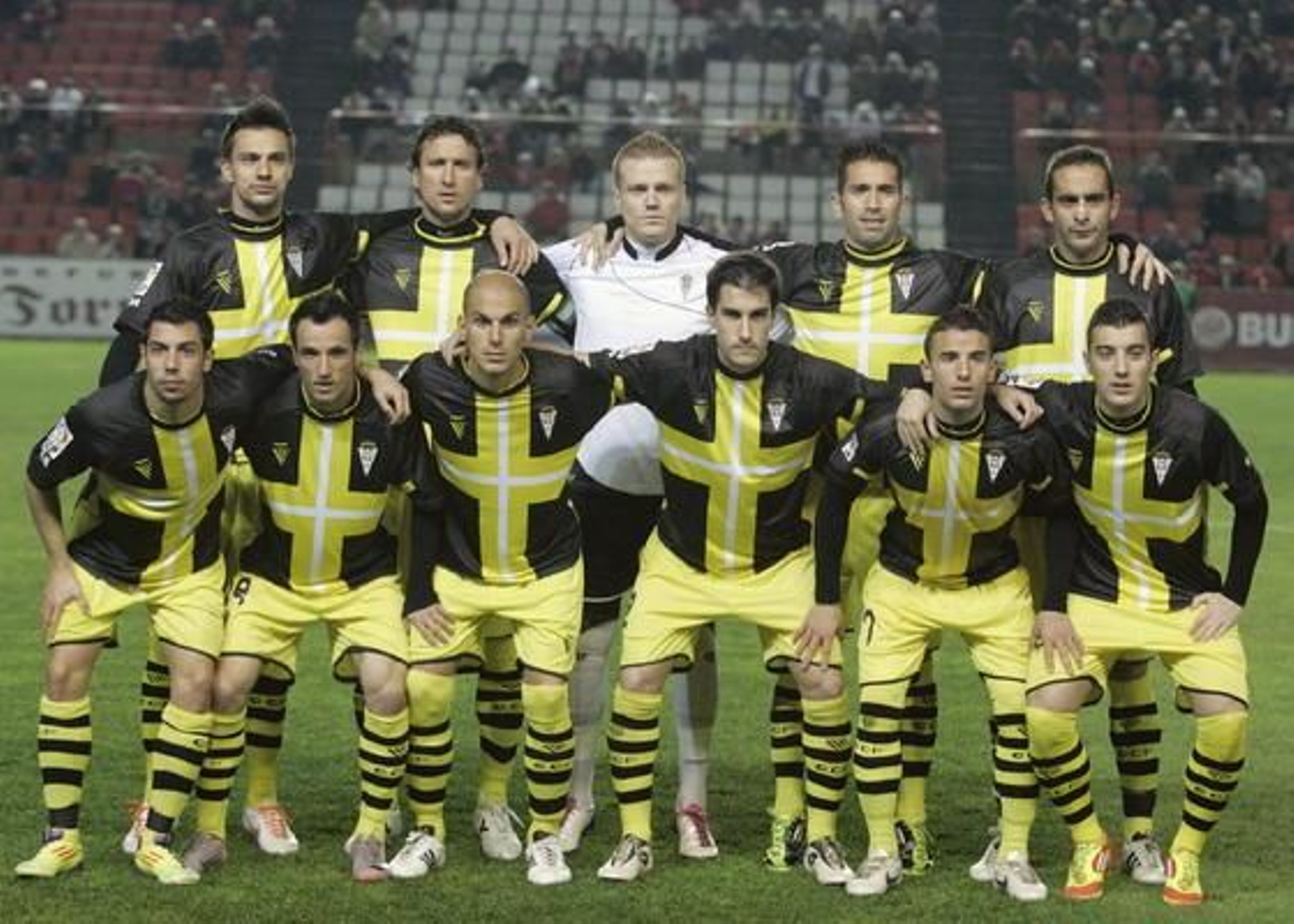 El Córdoba empata ante Tarragona pese a acabar con uno menos (0-0). / LOF