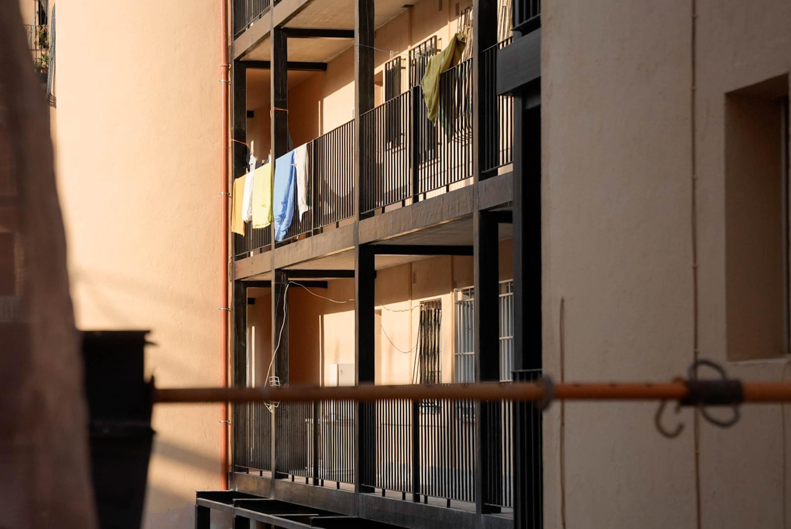 Las obras de rehabilitación en el edificio El Patio de Almería