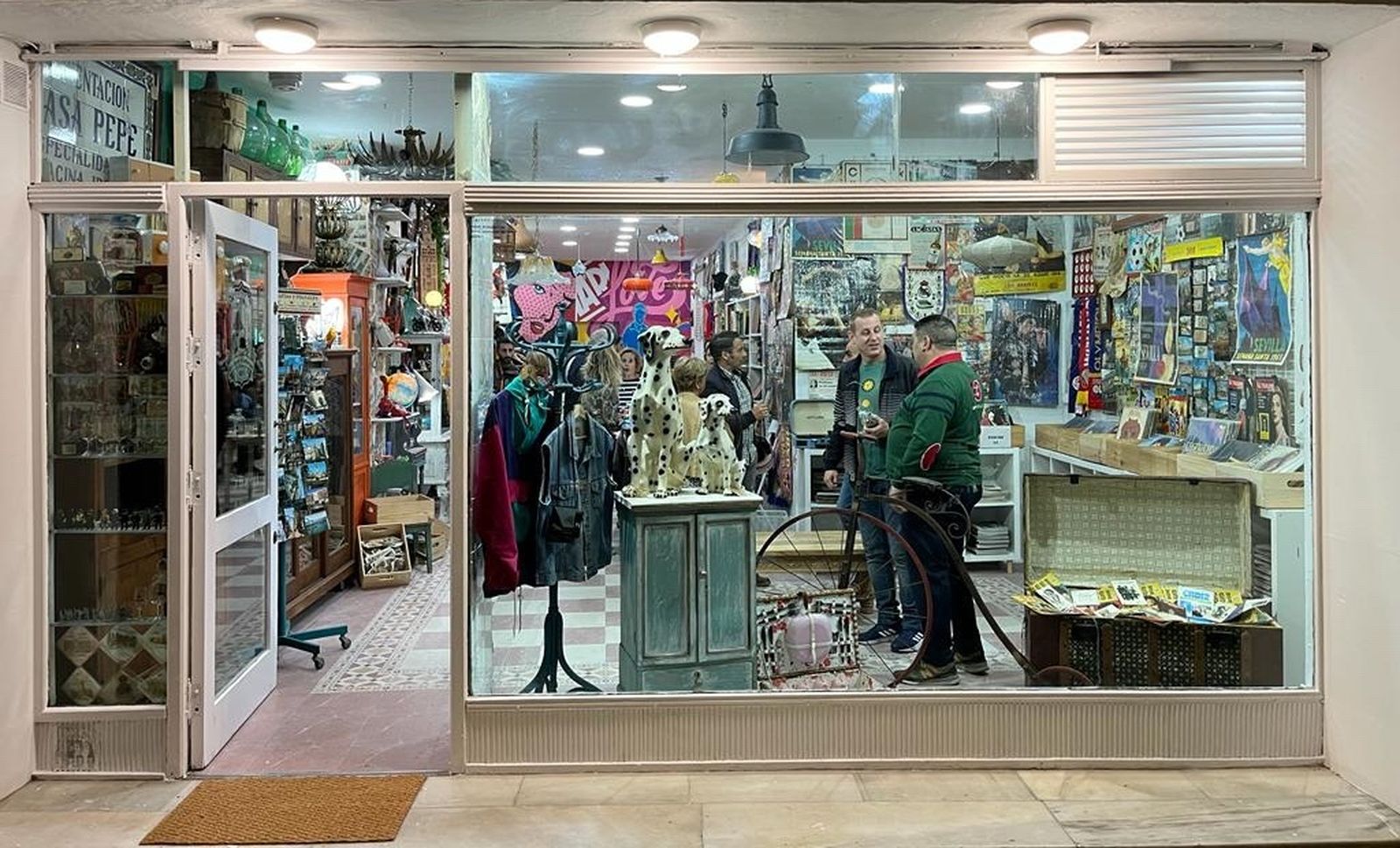 Tienda vintage en  la calle San José