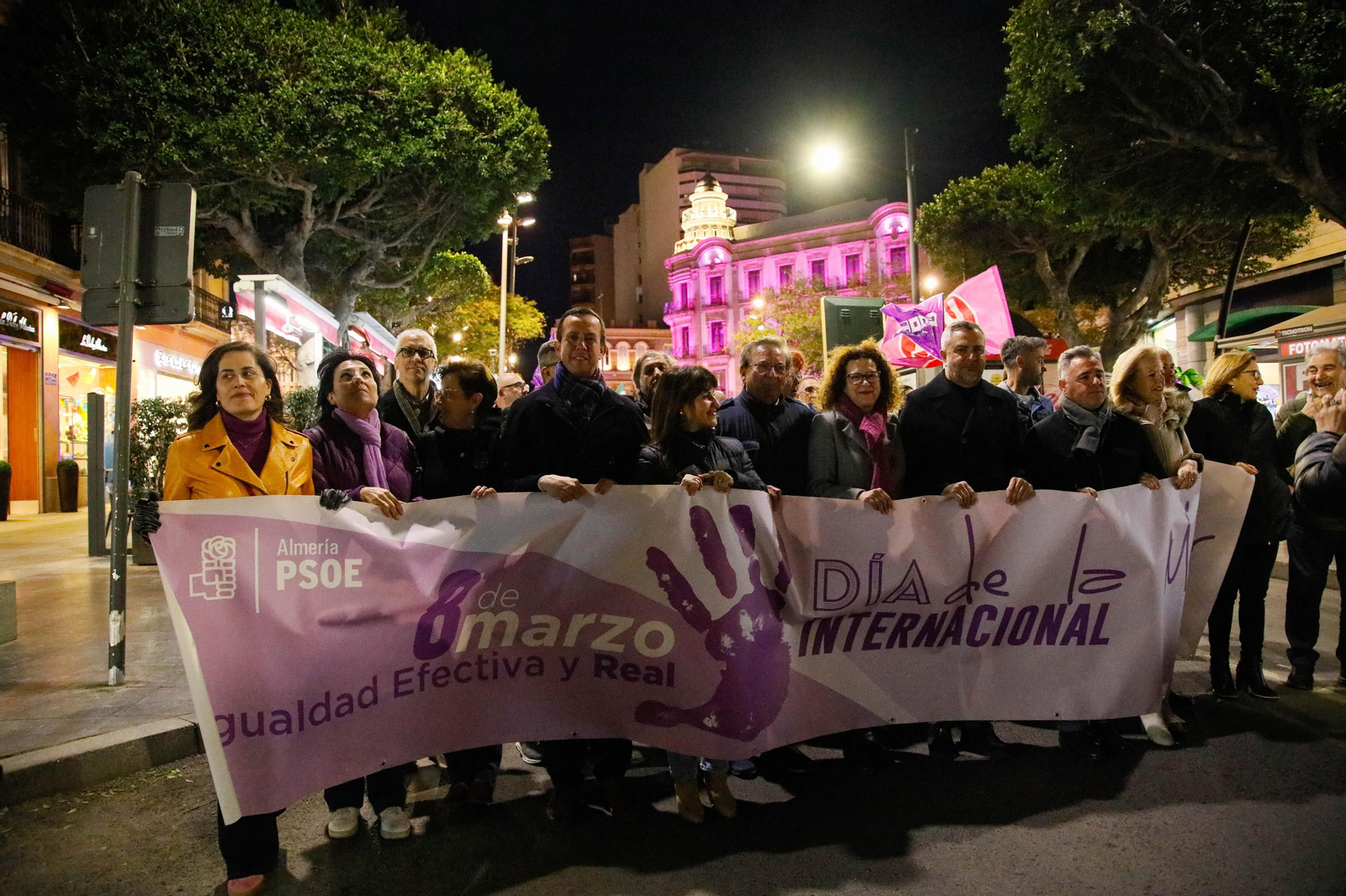 Galería de imágenes por el día de la mujer en Almería