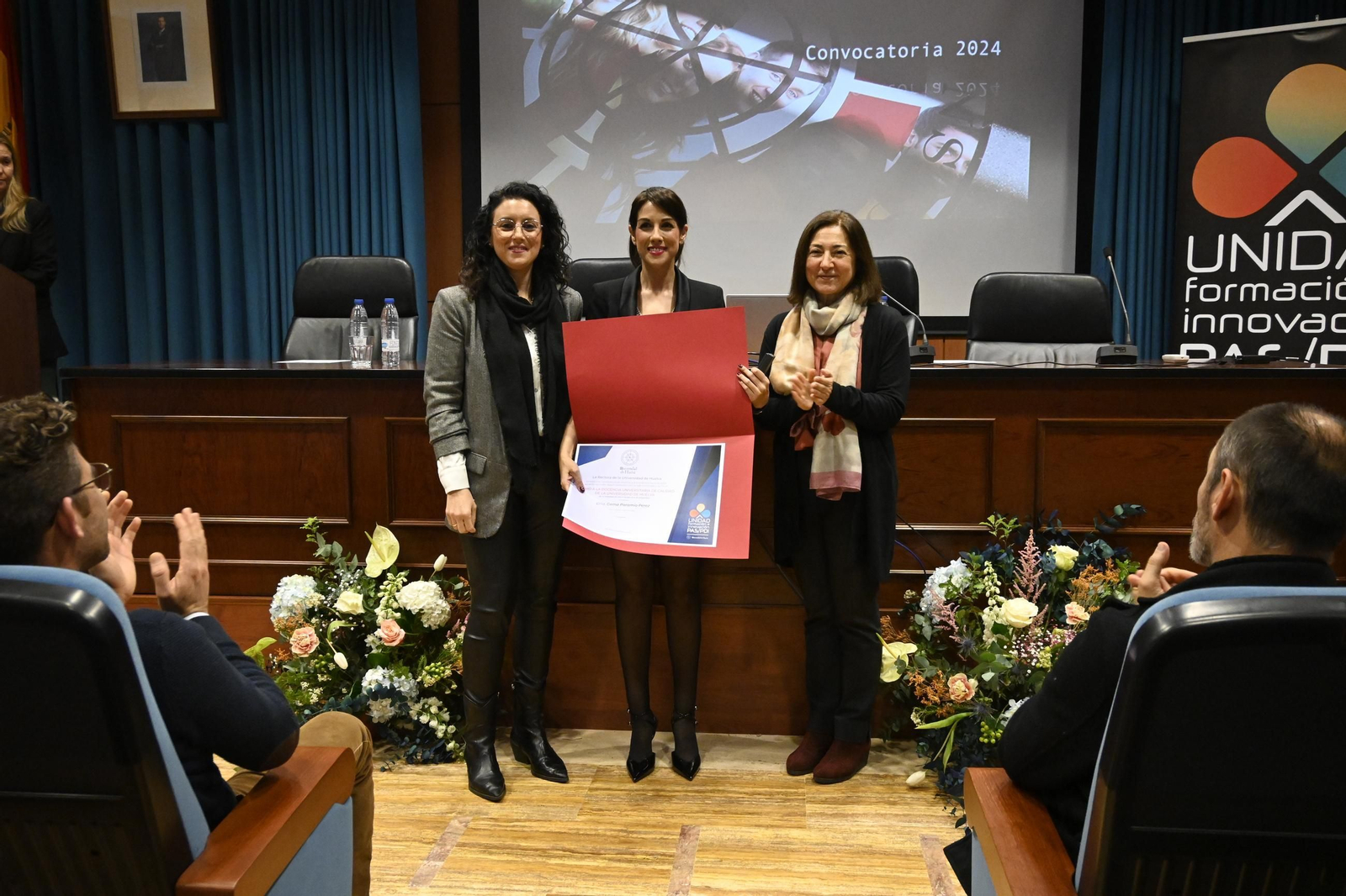 Premios a la Excelencia Docente 2024 y los Premios 'Gerardo Rojas' de Proyectos de Intercambio entre Empresas e Instituciones, en imágenes